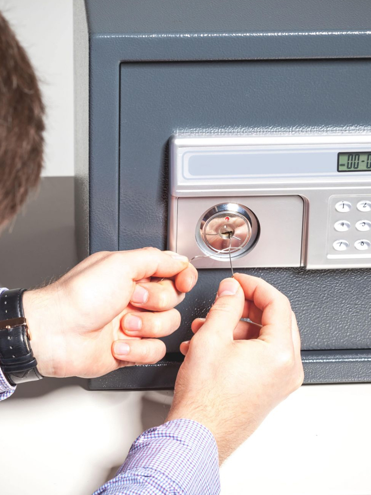 unlocking safes in louisville